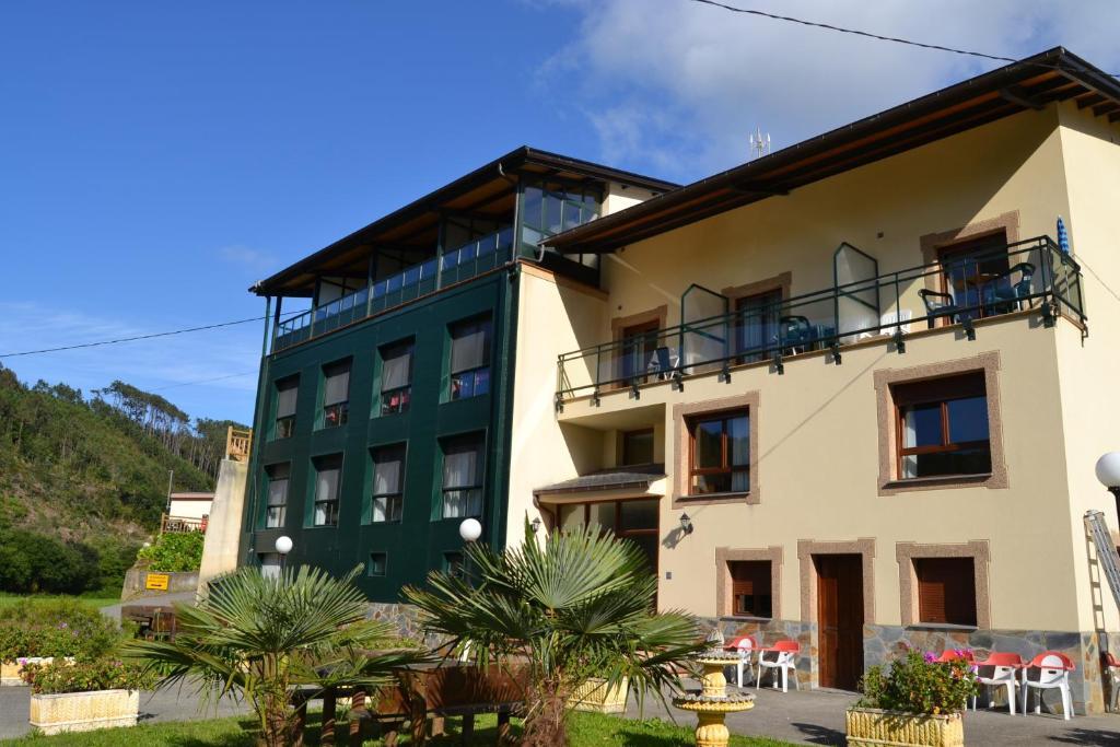 Hotel Restaurante Canero Exteriör bild